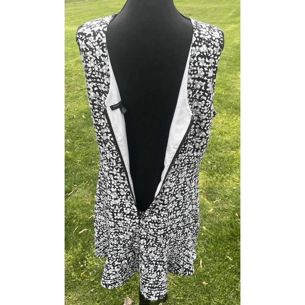 Banana Republic Dress Womens 12‎ Black White Fit Flare Sleeveless V Back Mini - Picture 10 of 11